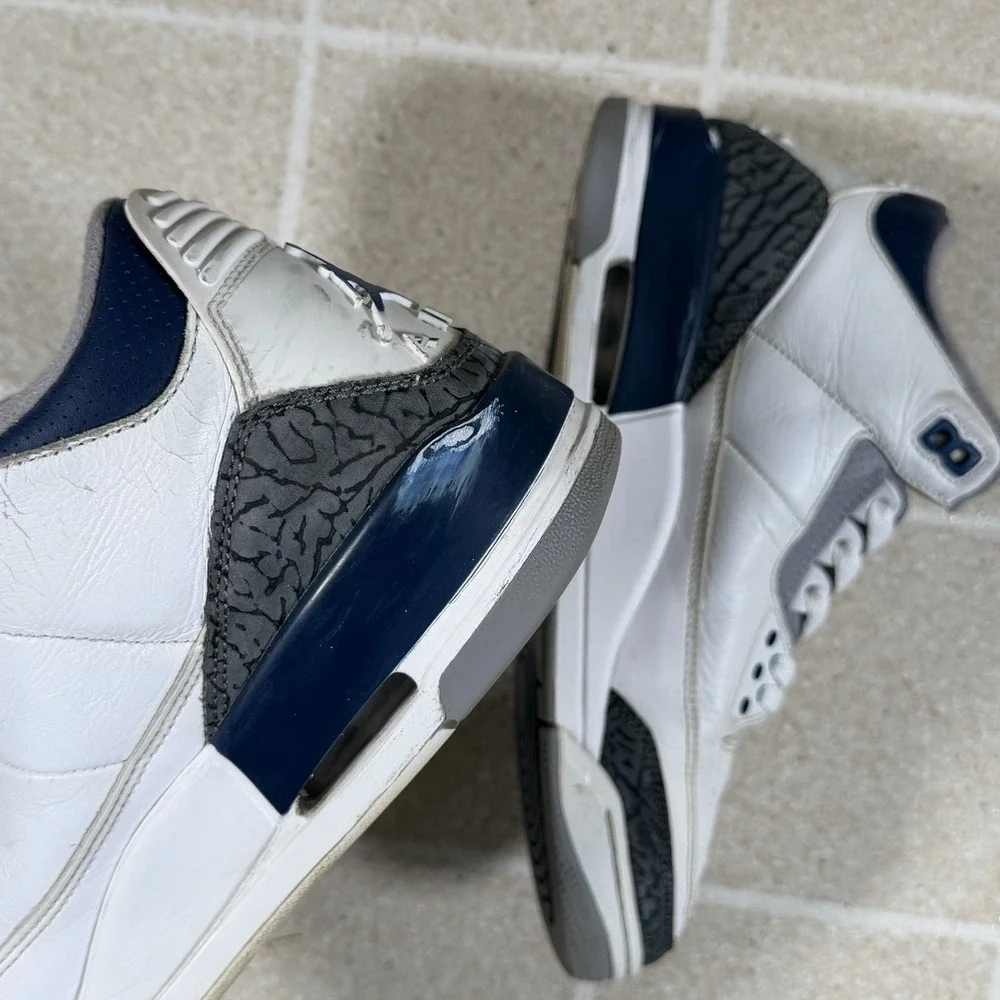 Air Jordan 3 Retro Midnight Navy Size 9 CT8532-140 Cement White Blue
